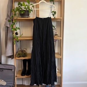 TOTEME CRINKLY DRESS MAXI 40